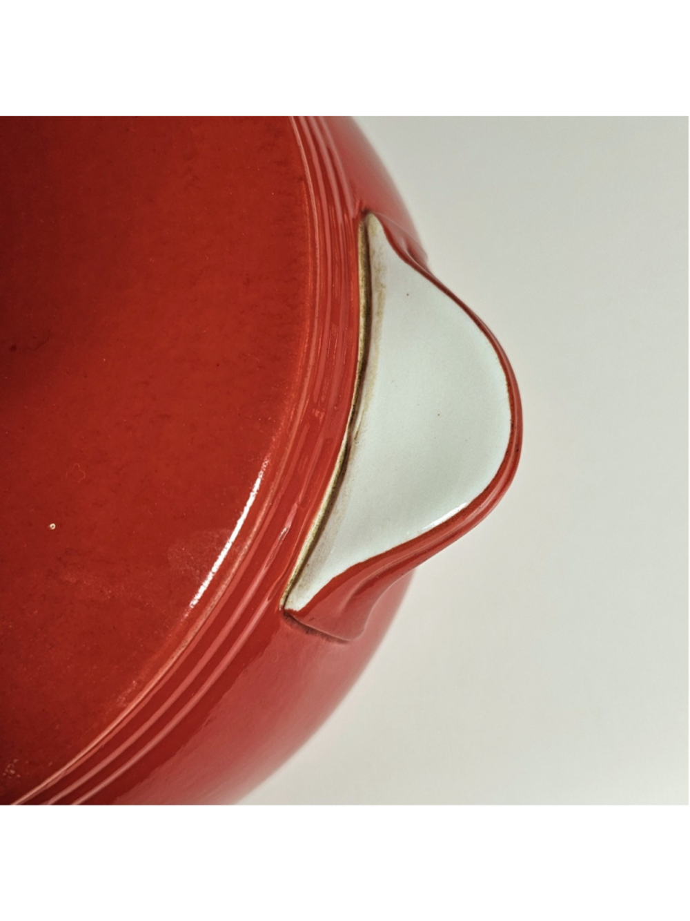 Vintage Hall China Pert Covered Casserole Dish Chinese Red White Tab Handles - Picture 9 of 15